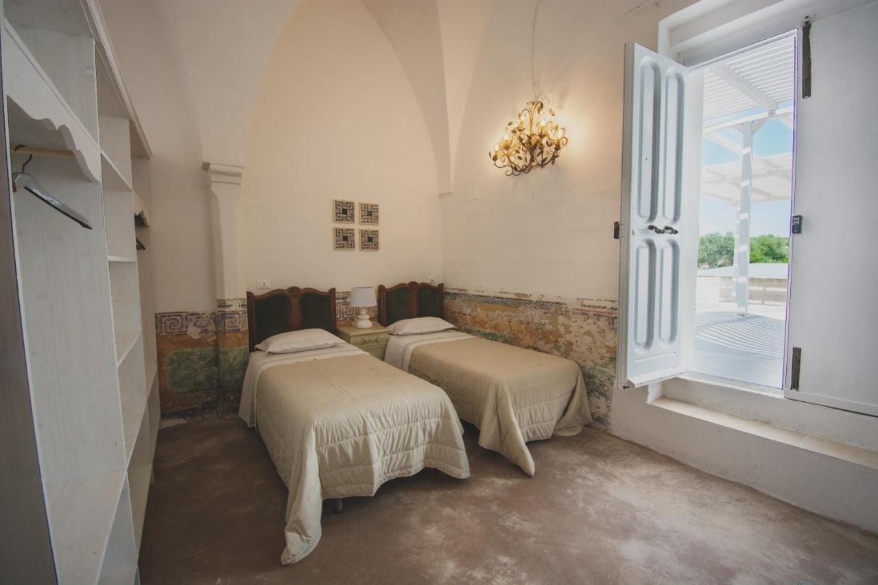 Masseria La Scalella - Fortificato มันดูเรีย ภายนอก รูปภาพ