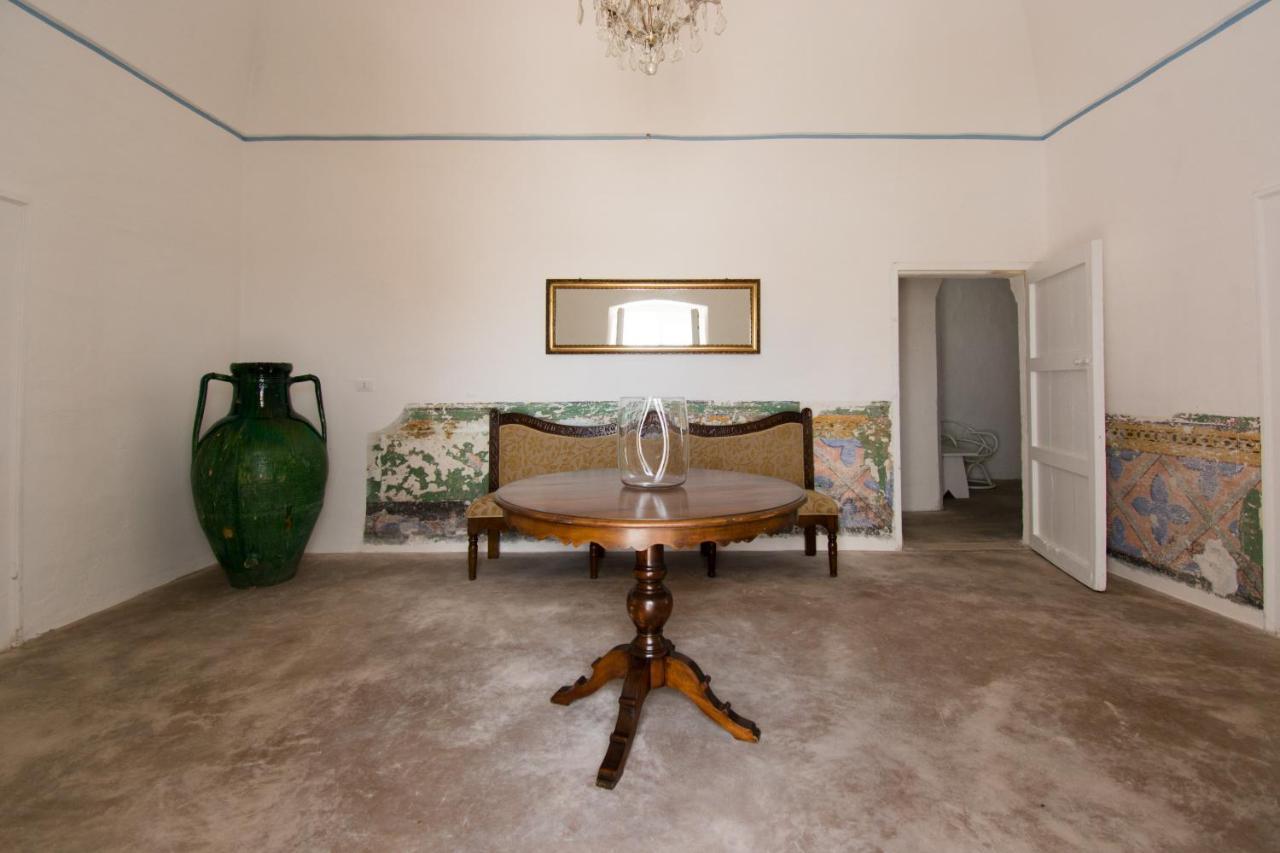 Masseria La Scalella - Fortificato มันดูเรีย ภายนอก รูปภาพ